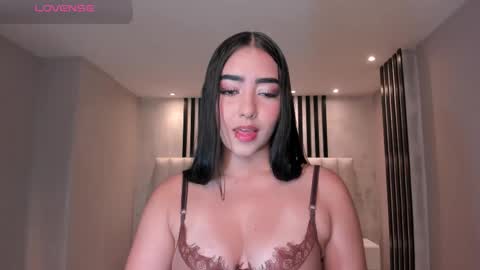 Sophie online show from December 16, 4:29 am