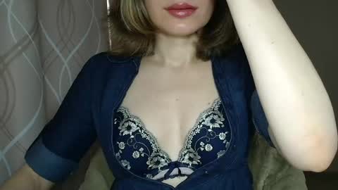 Sophiemisss online show from April 24, 6:16 am