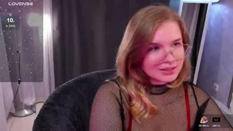 Sophie online show from September 16, 3:31 pm