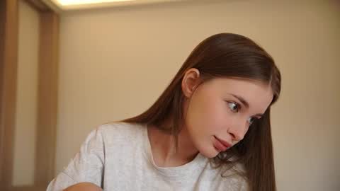 Sophie  Next stream  Wednesday 3 online show from January 14, 7:02 am