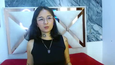 sophieesmithcs online show from April 21, 4:30 am