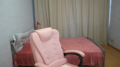 Snapshot of sophilorens chatting on September 14, 1:09 pm Sophi online show from September 14, 1:09 pm