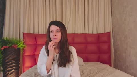 sorayanox online show from December 19, 3:37 pm