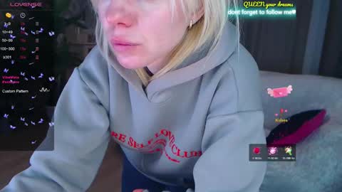 Lisa online show from December 22, 1:09 am