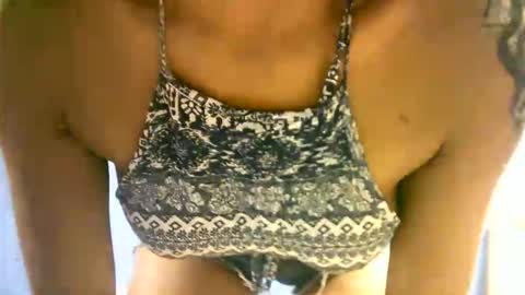 sourayaa online show from March 23, 9:04 am