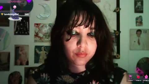 Snapshot of soynanabela chatting on February 20, 1:36 am Nana Bela online show from February 20, 1:36 am