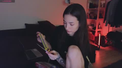 Snapshot of space_x_roxy chatting on December 15, 4:26 pm Roxy online show from December 15, 4:26 pm