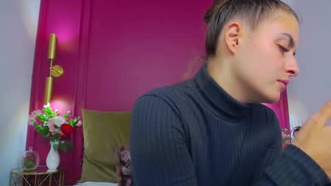 Julia online show from October 16, 3:14 pm