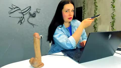 Lilith online show from January 10, 1:21 am