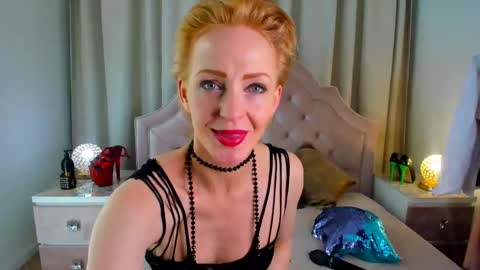 Snapshot of squirtymom chatting on March 3, 1:04 pm Alisa online show from March 3, 1:04 pm
