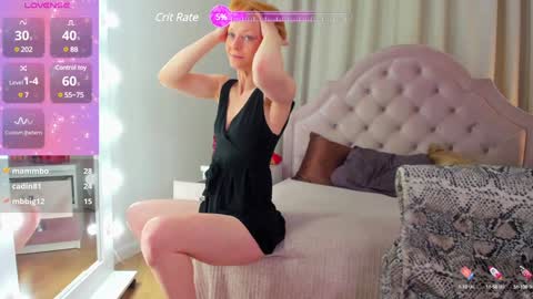 Snapshot of squirtymom chatting on December 18, 1:12 pm Alisa online show from December 18, 1:12 pm