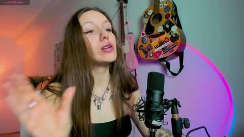 Anni if Im offline for a long time Im depressed feel free to support me offline online show from February 6, 3:09 pm