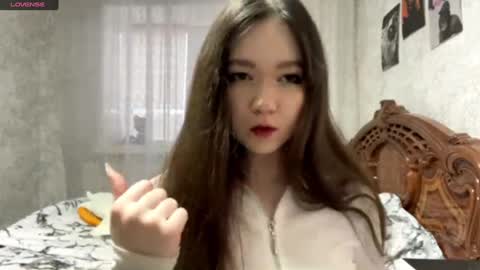 Emily online show from November 26, 11:11 am