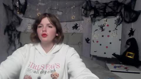 Snapshot of staceylex chatting on October 20, 8:39 am Stacey online show from October 20, 8:39 am