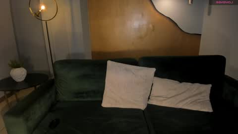 Stacy Woods online show from January 17, 10:33 am