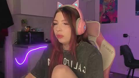 Stacy online show from December 2, 5:48 pm