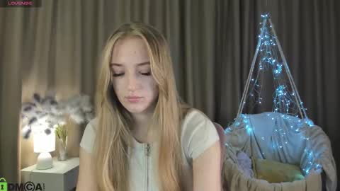 Stacy Mon Tue Wed Thu Fri Sun GMT GMT 3 1000am - 0400pm  online show from October 9, 9:02 am