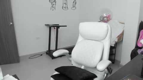 Zulma Yisset online show from January 9, 2:49 am