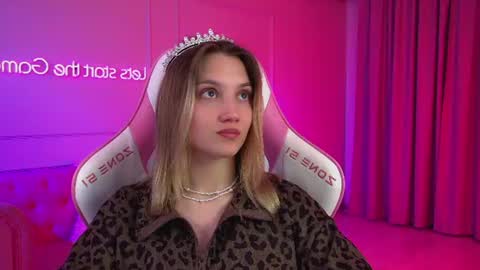 StacyEvances online show from June 13, 6:49 pm