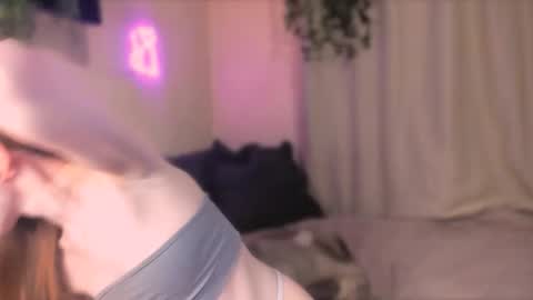 stacyloveforu online show from April 16, 4:02 am