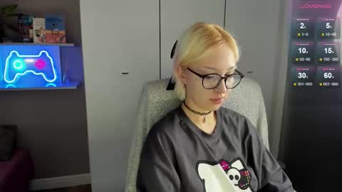 Kate online show from March 21, 8:19 am