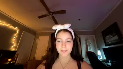 Starlight online show from January 8, 7:45 pm