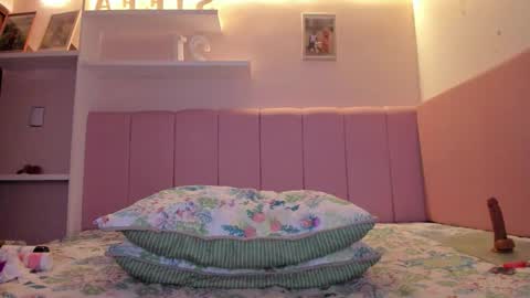 Stefa Gomez  online show from February 21, 11:55 am