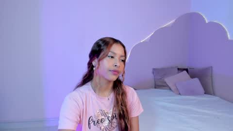 stefie online show from December 19, 6:45 pm