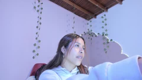 stefie online show from February 14, 6:12 am