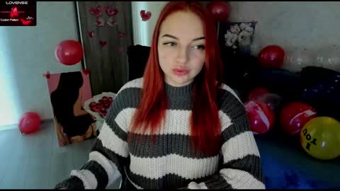 Snapshot of stella__cox chatting on February 16, 6:21 am Stella Cox online show from February 16, 6:21 am