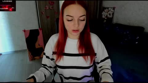 Snapshot of stella__cox chatting on February 22, 6:17 am Stella Cox online show from February 22, 6:17 am