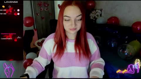 Snapshot of stella__cox chatting on February 15, 6:23 am Stella Cox online show from February 15, 6:23 am