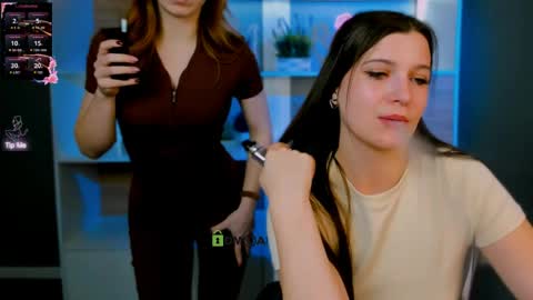 stella_flower online show from March 27, 1:12 pm