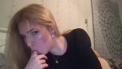 stelladams online show from January 25, 3:09 am