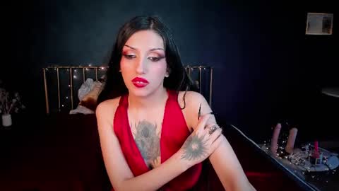 Stella Darkspace online show from June 10, 1:54 pm