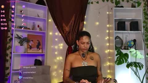 stellart_ online show from March 10, 3:21 am