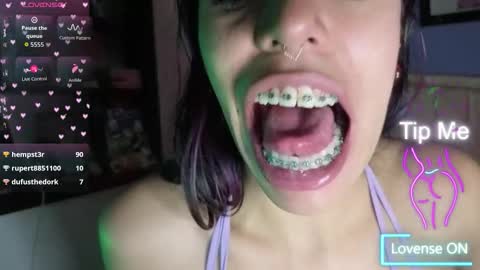 Stephania online show from March 5, 7:31 pm