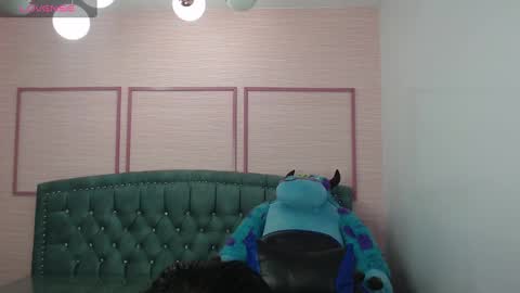 Stephania online show from February 22, 10:18 am