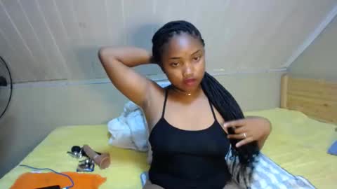 perfectly imperfect girl online show from January 17, 7:49 pm