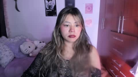 Stephanie  online show from April 9, 4:37 am