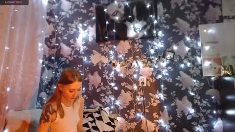 Snapshot of stilsy_brit chatting on December 19, 12:56 am Catalina online show from December 19, 12:56 am