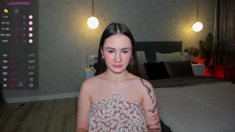 Laura online show from March 6, 8:26 pm