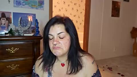 strawbees online show from October 23, 6:19 am