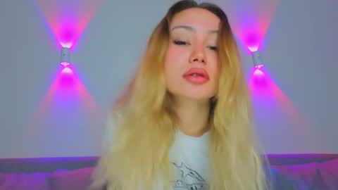 Tati and Lola online show from April 11, 4:07 am