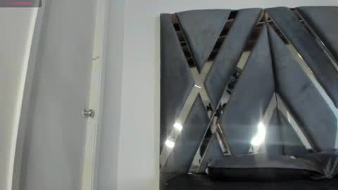 Alexa   online show from October 25, 11:07 am