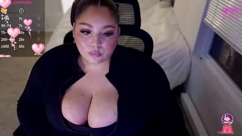 stunnahaus online show from August 3, 4:05 am