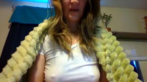 Snapshot of sub4you69brat chatting on January 31, 5:21 pm sub4you69brat online show from January 31, 5:21 pm