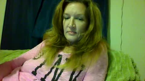 Snapshot of sub4you69brat chatting on September 25, 4:11 am sub4you69brat online show from September 25, 4:11 am