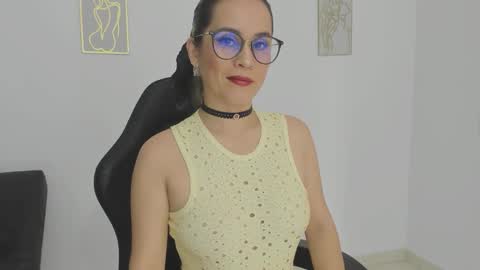 sugar_milff online show from January 16, 2:13 pm
