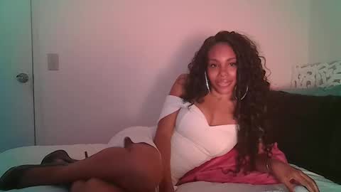 Kim Lee online show from February 13, 1:35 pm